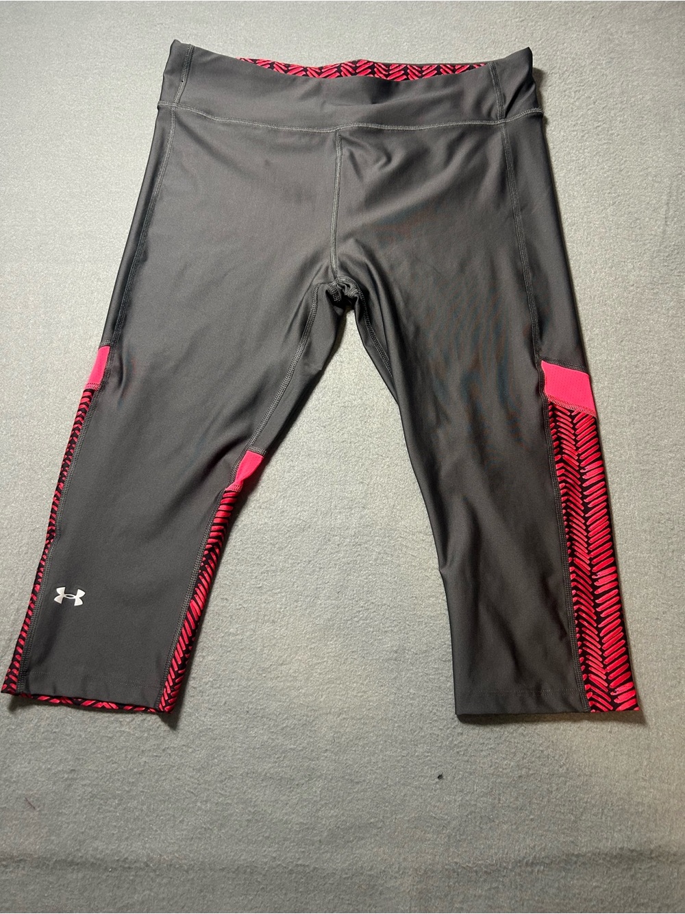 Under Armour Black and Red HeatGear Compression Top